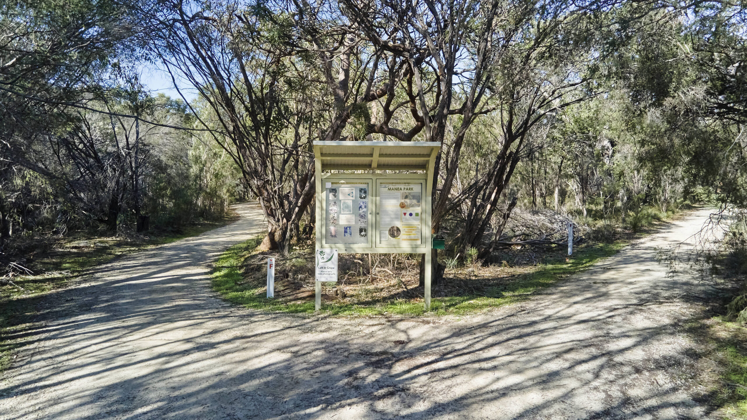 Entry to Manea Park.